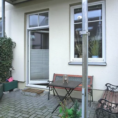 Apartment M8 *